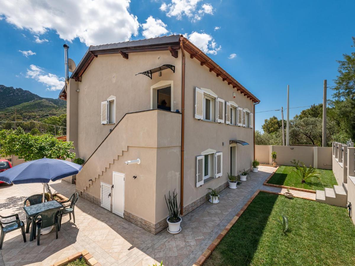 Villa Chiara Solanas Solanas  Exterior foto